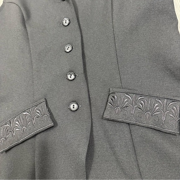 Danielle B Black Button Front Vest with Embroidered Lapels Women’s Size L - Picture 2 of 6